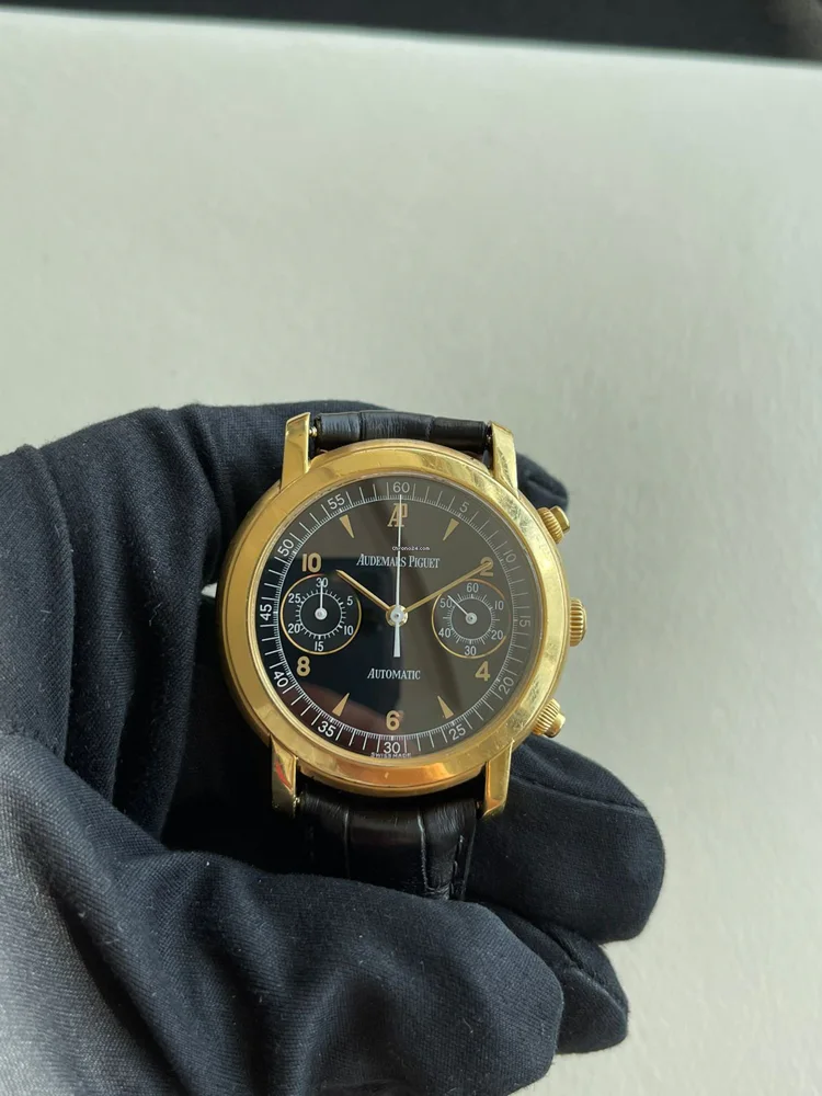 Audemars Piguet Jules Audemars Chronograph YG Automatic 39mm